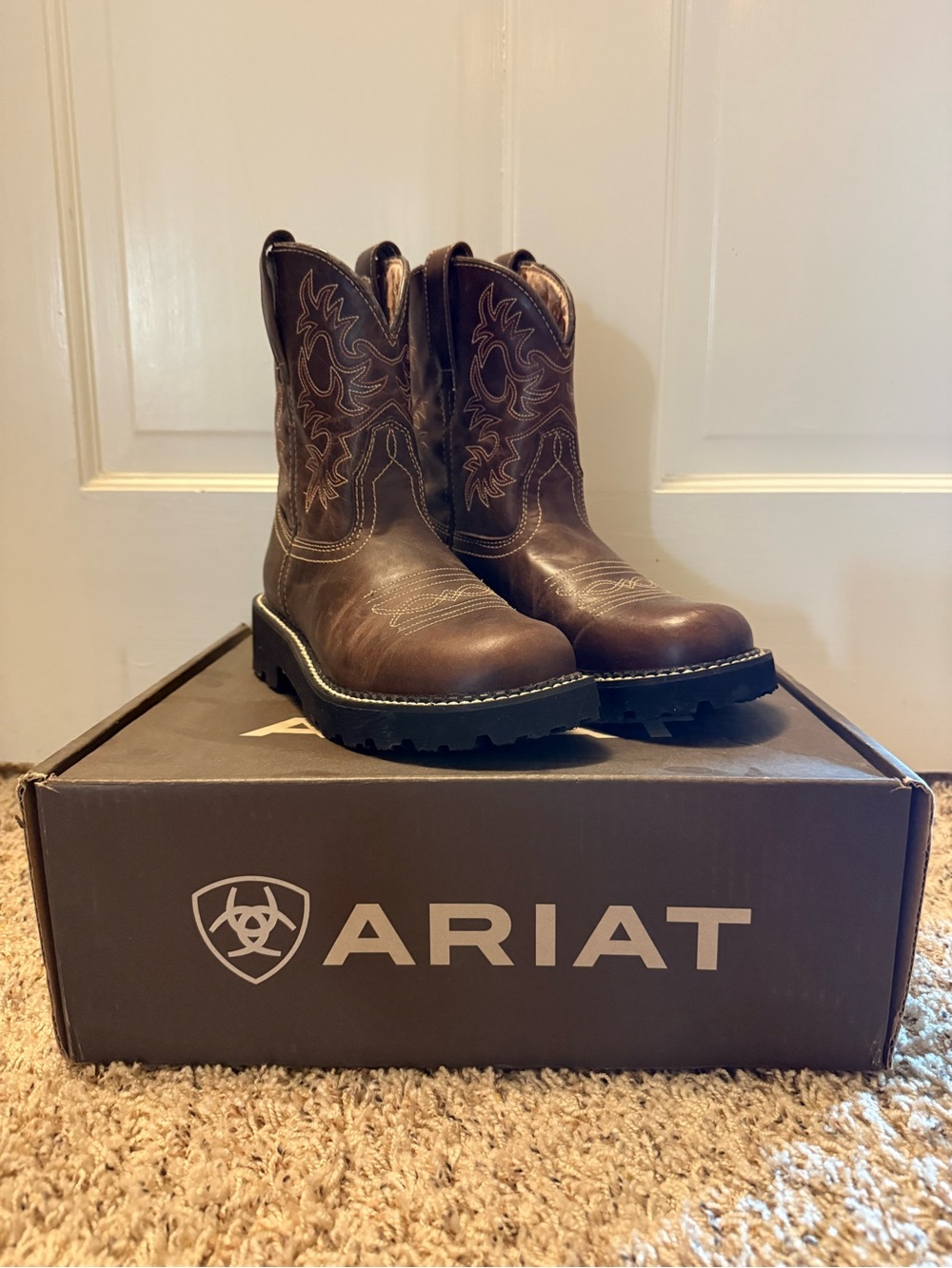 Ariat Fat Baby Brown leather new without tags